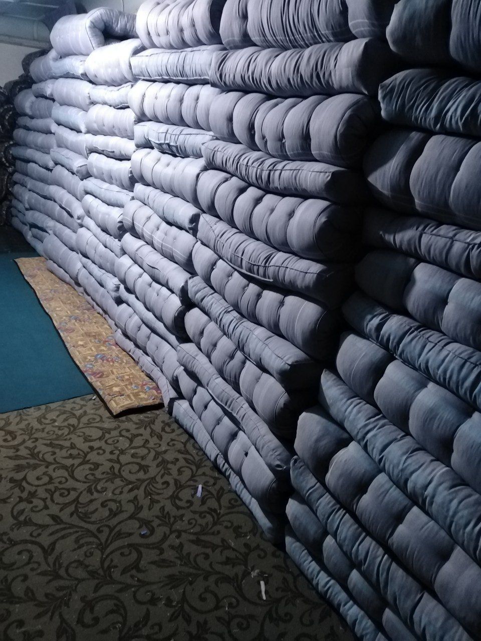 Matras, koʻrpacha, yostiq