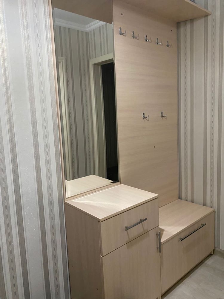 Продам прихожую