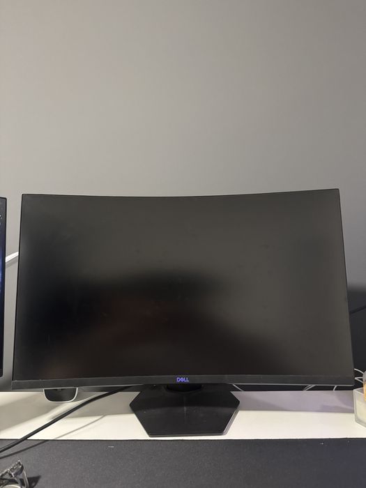 Monitor Curbat Dell 27”, 144hz