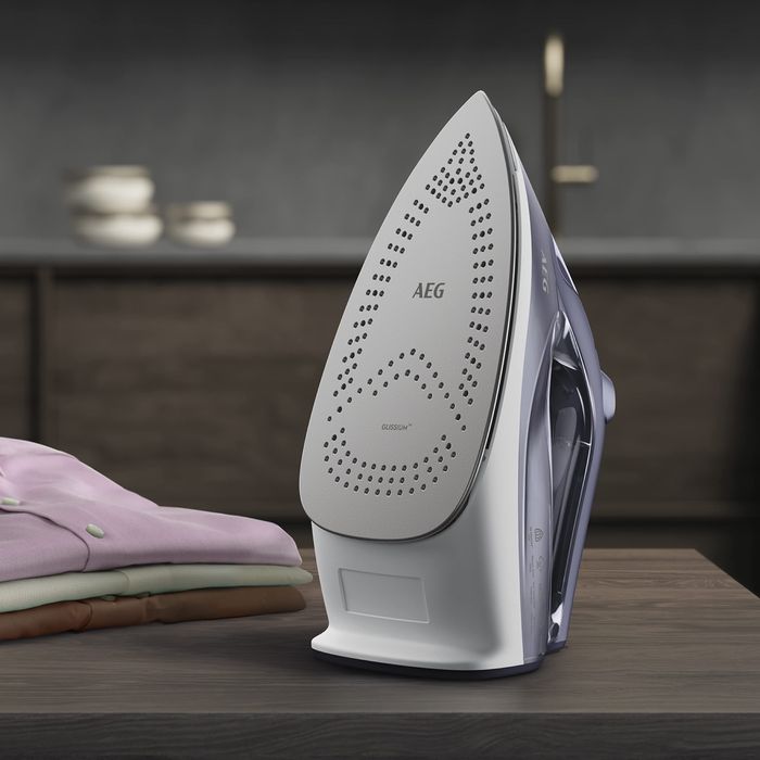 Fier de călcat cu abur AEG SI6-1-2MN / 2400 wați