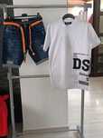 Compleu bărbați tricou și pantalon scurt de blugi redus la 250