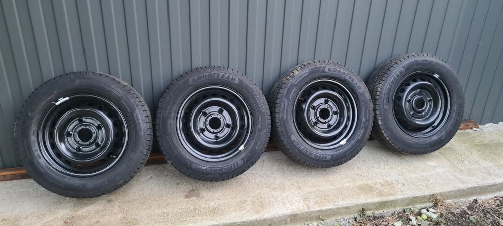 Vând Anvelope Noi Goodyear Eficient Grip Cargo