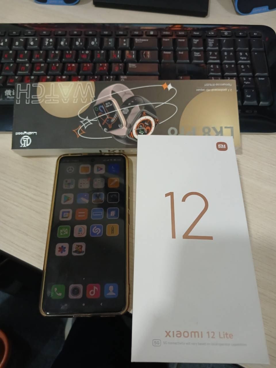 REDMI 12 LITE( 12 ozu ) 128 gb + smart soat LK8 PRO