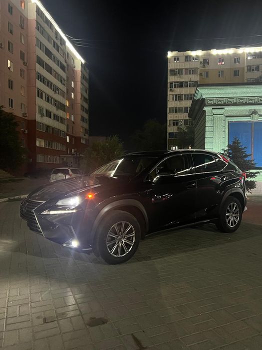 Продам LEXUS NX 300