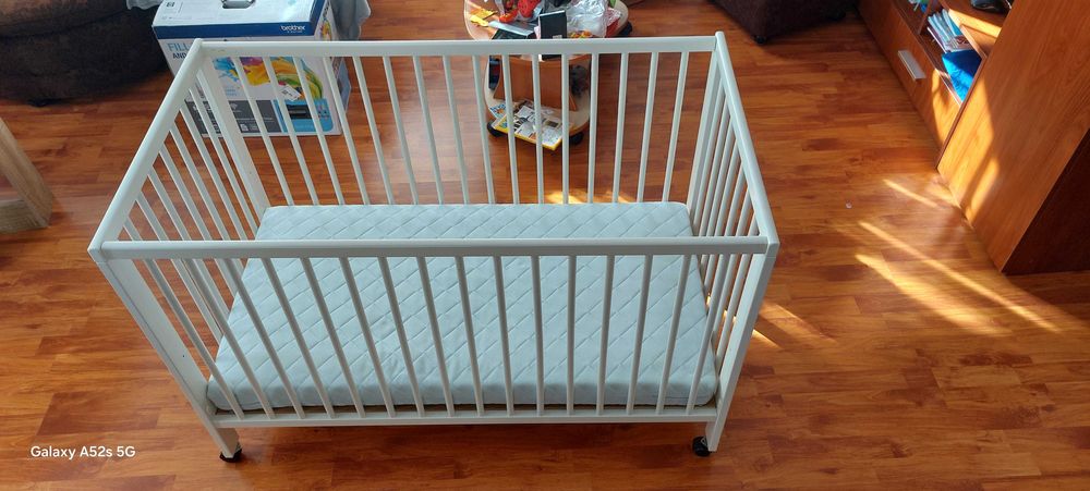 Patut Ikea cu accesorii