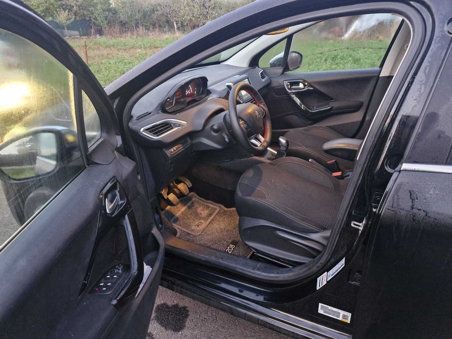 Peugeot 208 1.2 PureTech Allure 2017