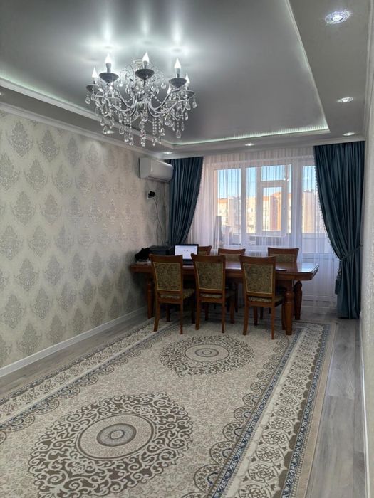 Стол для гостинной