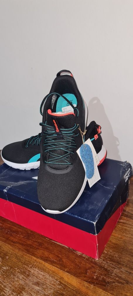 Adidasi noi cu Eticheta Reebok Flexagon force 4 . Nr 47