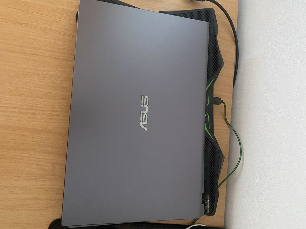 Vand laptop asus