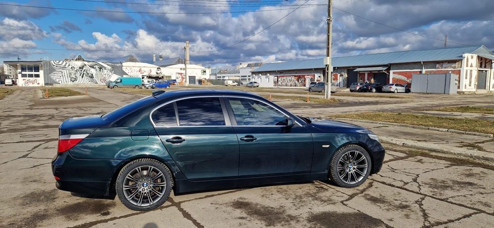 BMW e60 2006 525d