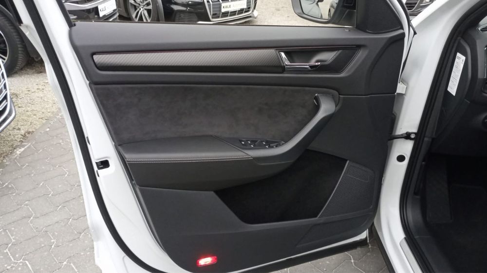 Skoda Kodiaq 2019 Sportline 2.0 150 cai D Panoramic, full