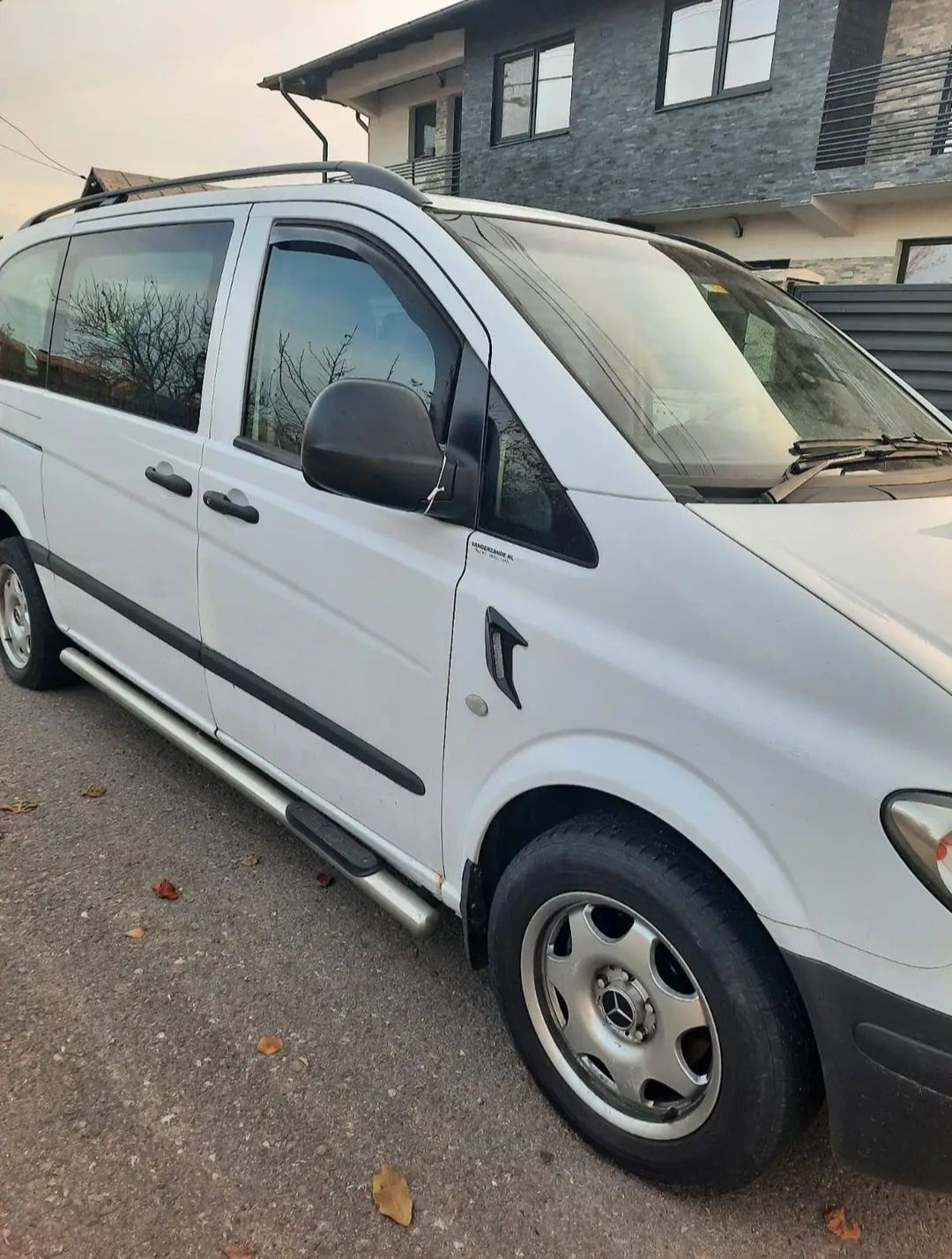 Mercedes Vito 8+1