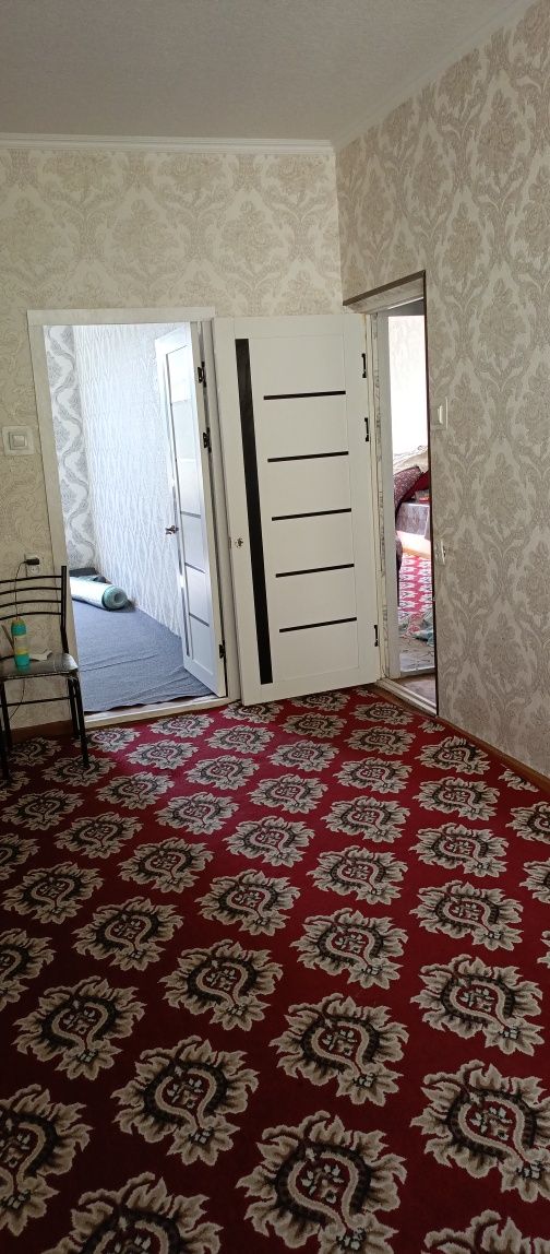 Квартира арендага  берилади 3 хоналик дом