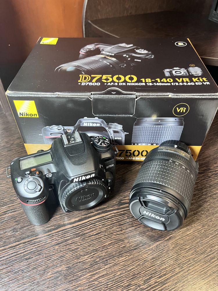 Фотоаппарат Nikon D7500 VR Kit 18-140