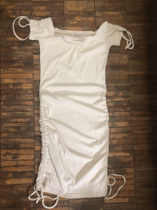 Женское платье..