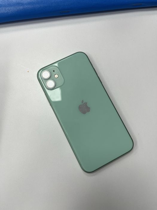 Айфон 11 Идеал. .