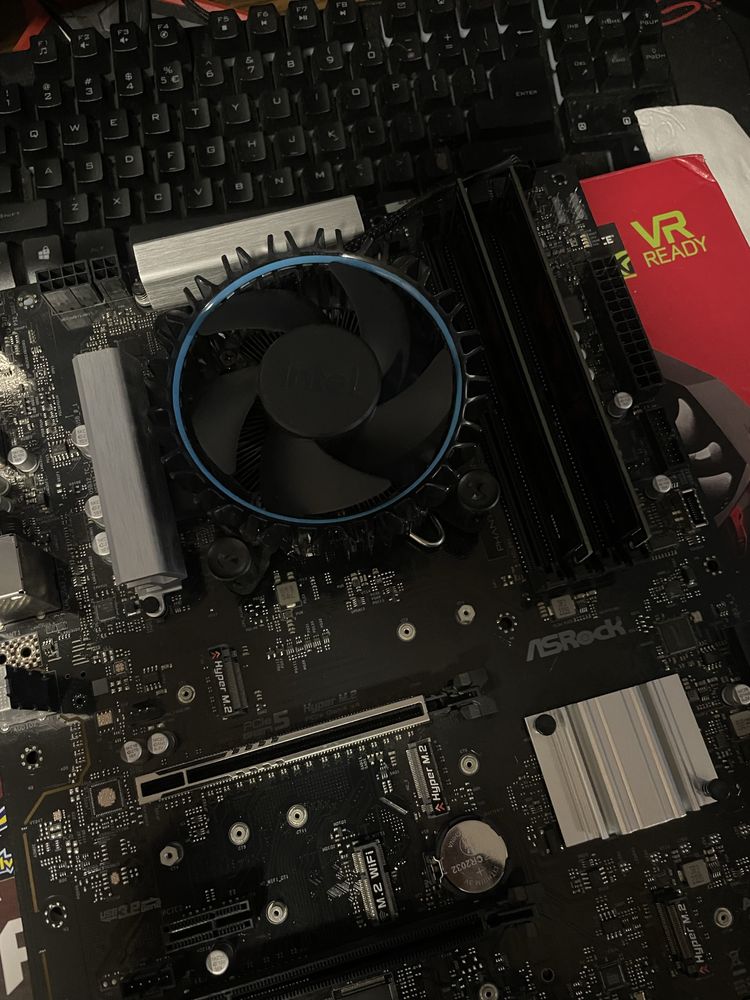 Комплект дъно ASRock Z690, i5 12400f, Ram G.Skill 2x8, охлаждане