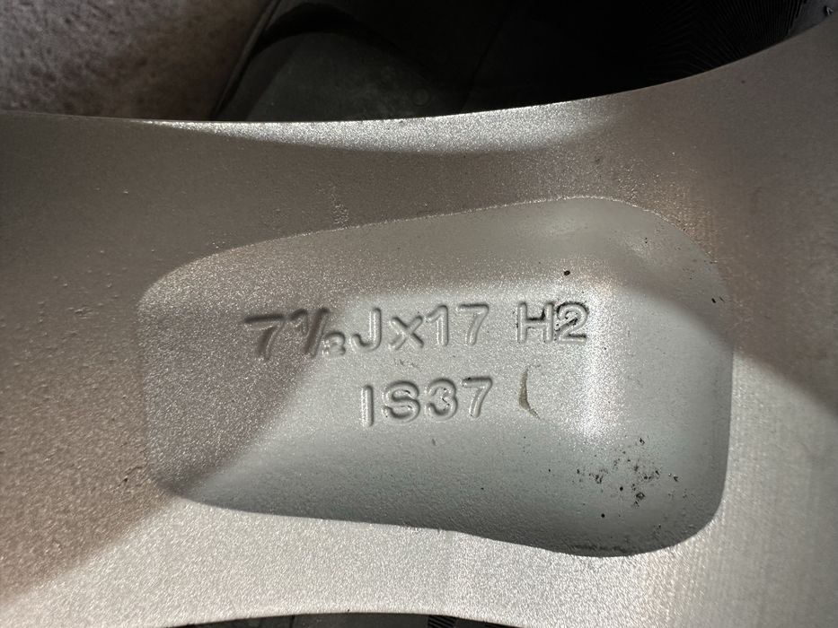 17-ки 5х120 - BMW - f30/31-f25-e90/91-f10/11-e60/61xd и други