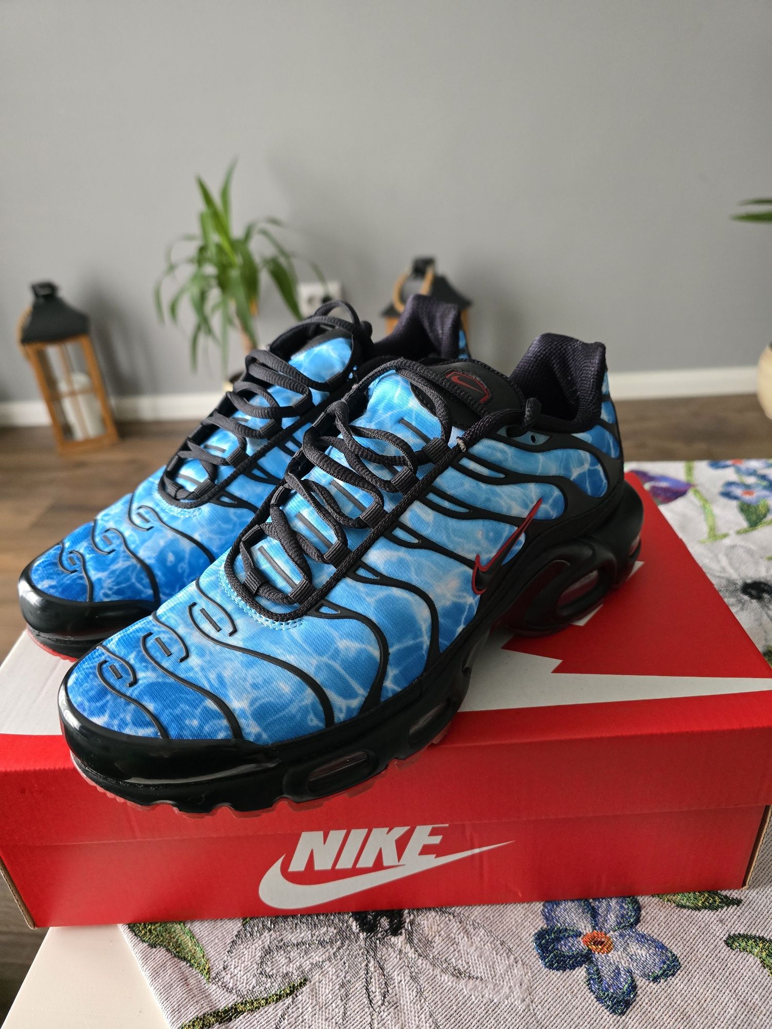 nike air max tn shark 40