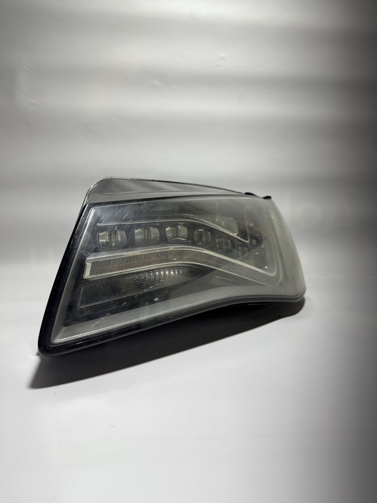 Ляв фар за audi S8 A8 D4 Ful Led