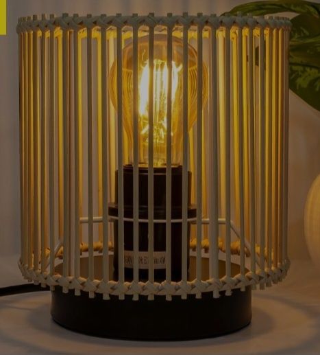 Lampa de masa vintage din bambus