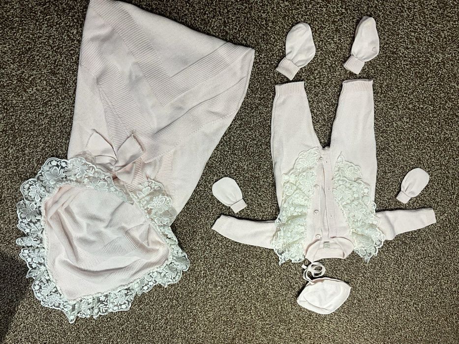 Chaqaloqlar uchun vipiska kiyimi