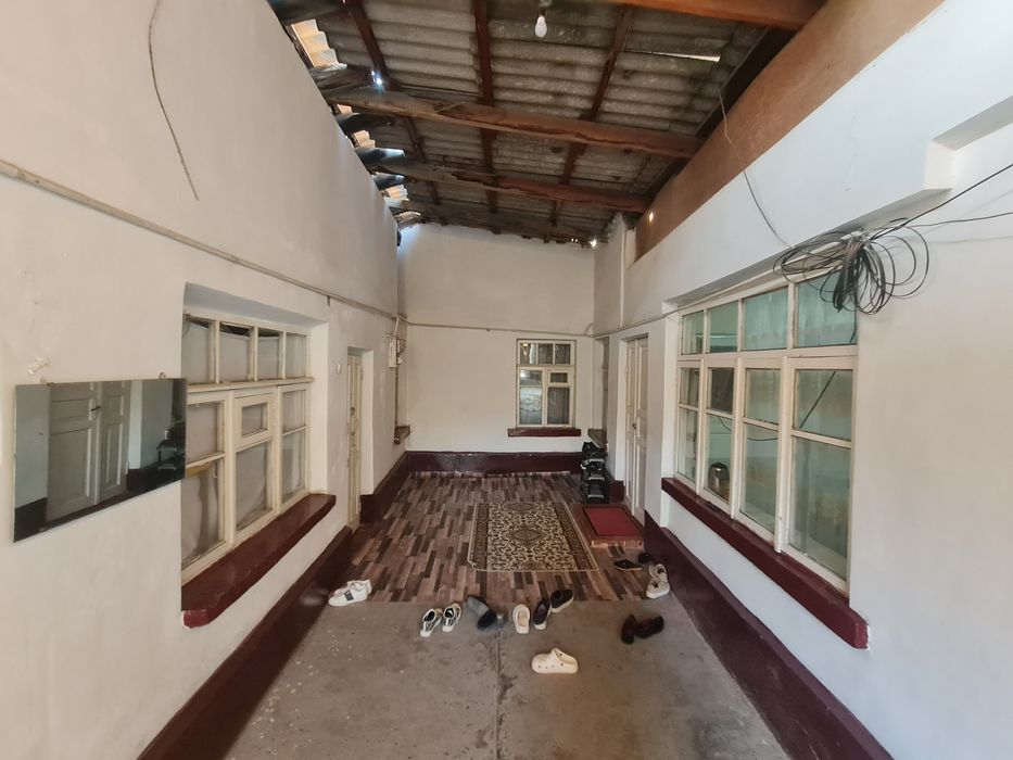 Sotiladi: 2,5 sotixli tayyor, shinam uy — shaharning o‘zida jo