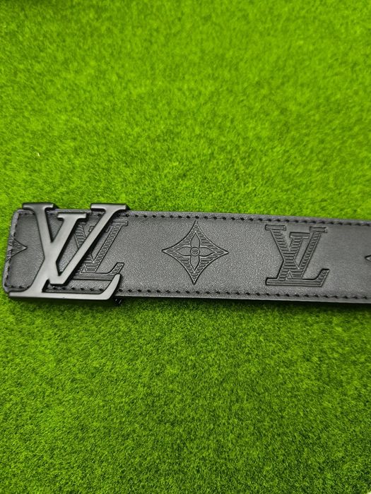 Curea Louis Vuitton neagră