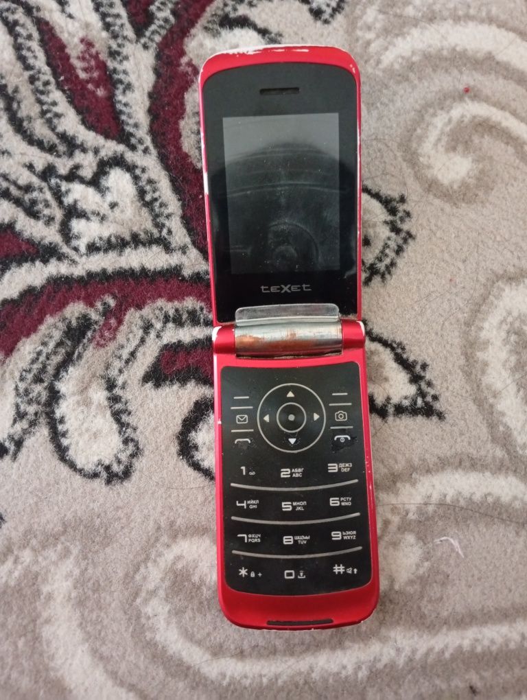 Texet telefon zoʻr ishlaydi