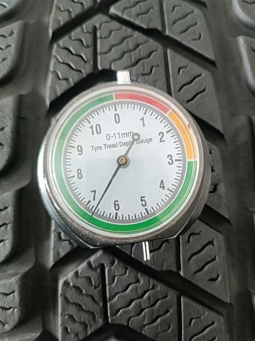 225/40/18 92V225 40 18  PIRELLI CP N10714 M+S