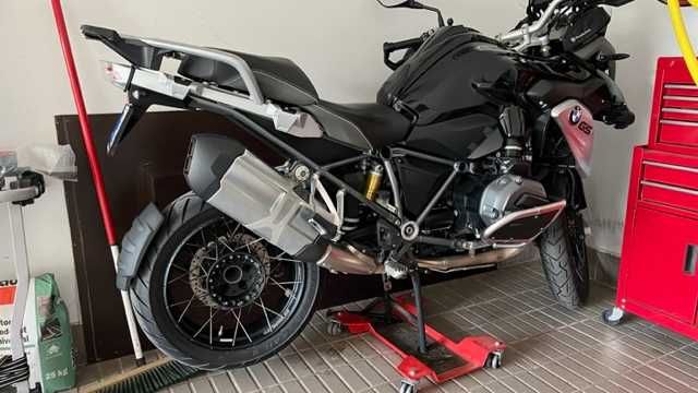 BMW R1200GS Triple Black 2016 Romania