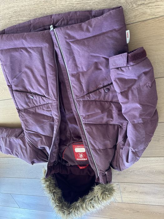 Продам зимнюю курьку Reima 140 см