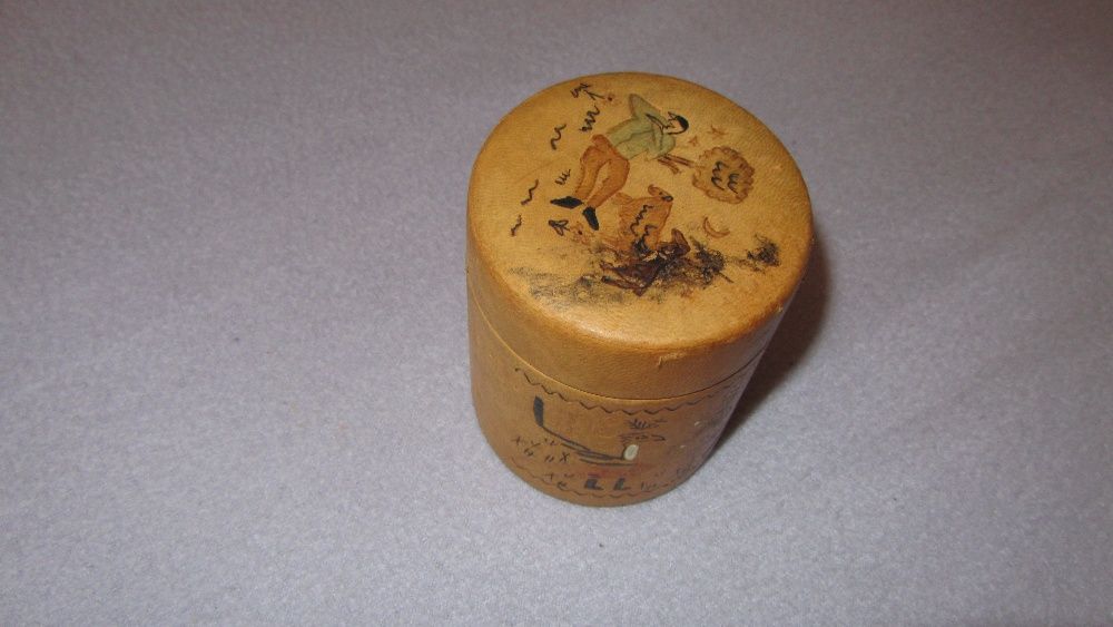 Cutie bijuterii din piele