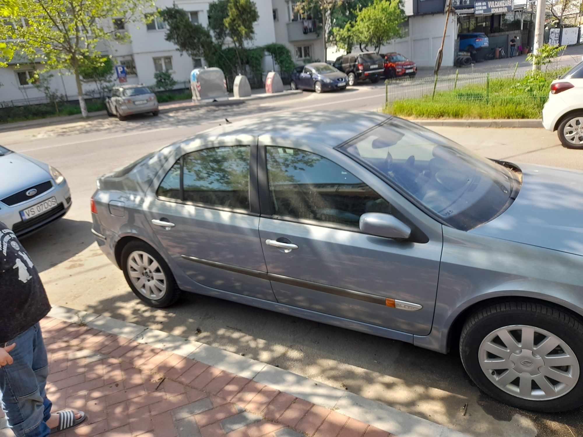 Vand renault laguna 2 masina ruleza foarte bine fara probleme