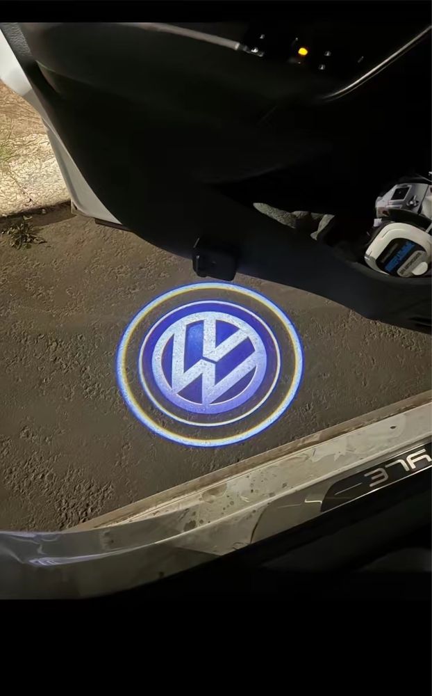 Беспроводная подсветка с авто логотипом