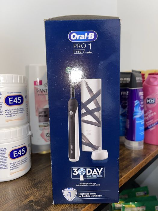 Periuta de dinti electrica Oral-B Pro 1