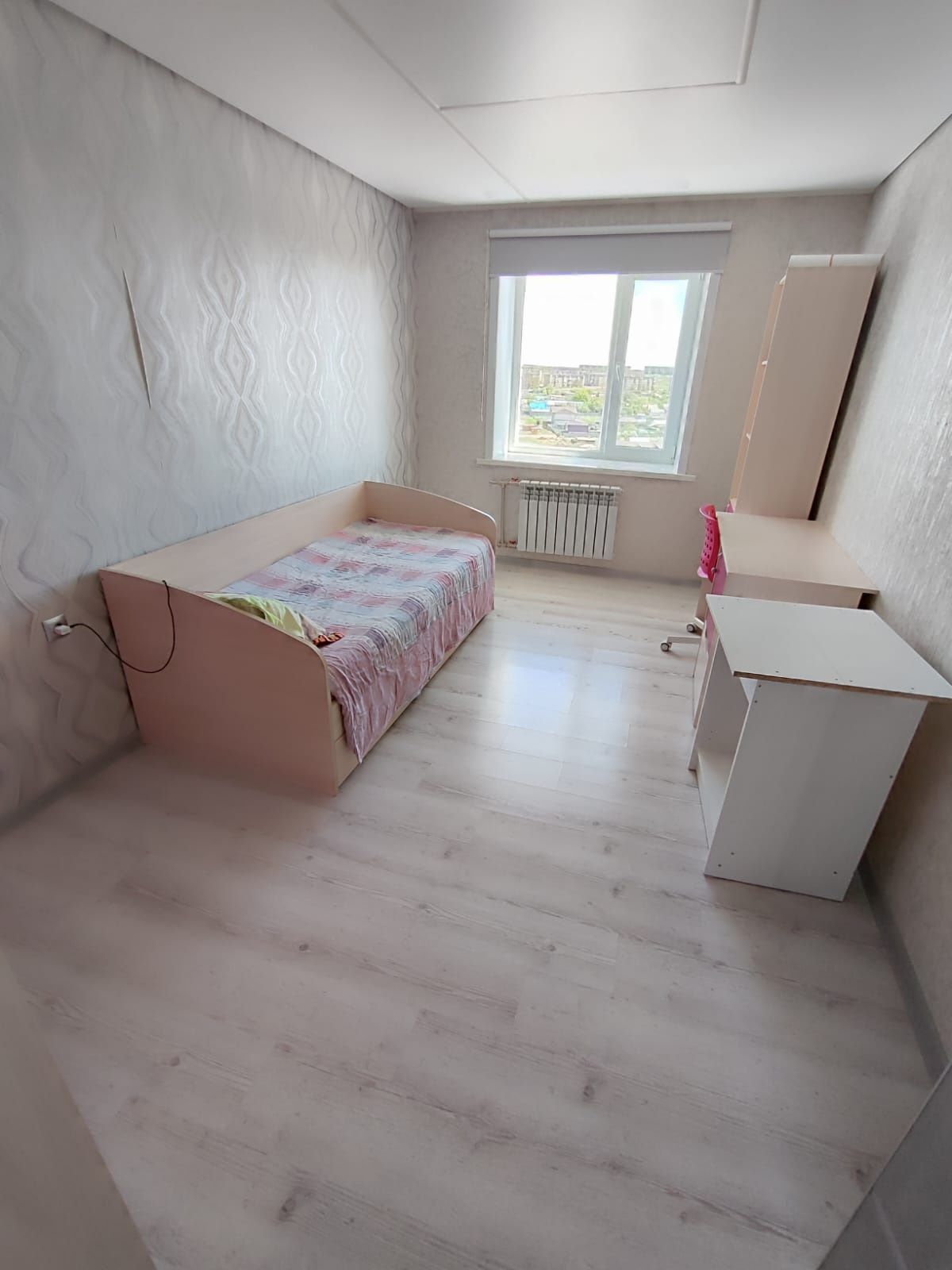 Продам 3 х комн квар. 3-102, 9 этаж.