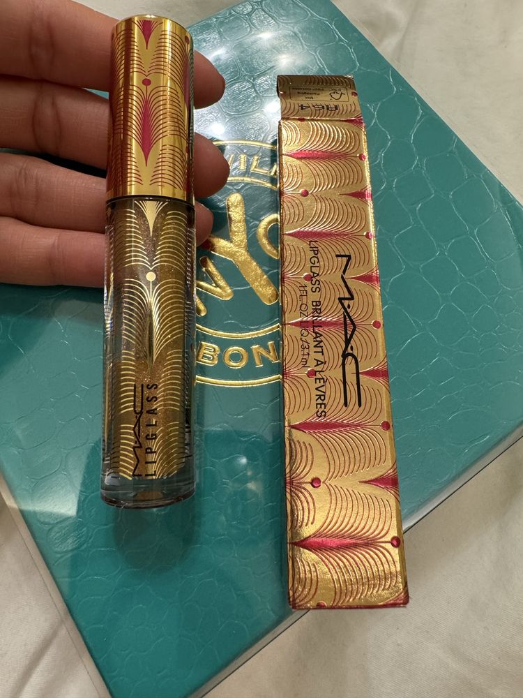 Mac Cosmetics lip gloss