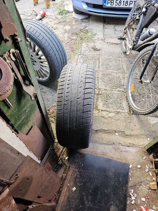 Автомобилни гуми 275x40x19 255x40x19