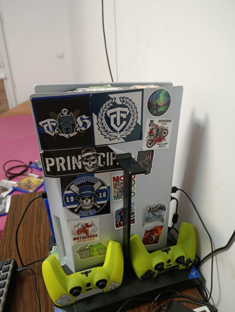 Playstation 5 с игри