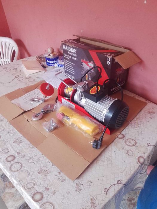 Продавам: електрическа лебедка Raider electric hoist RD-EH02