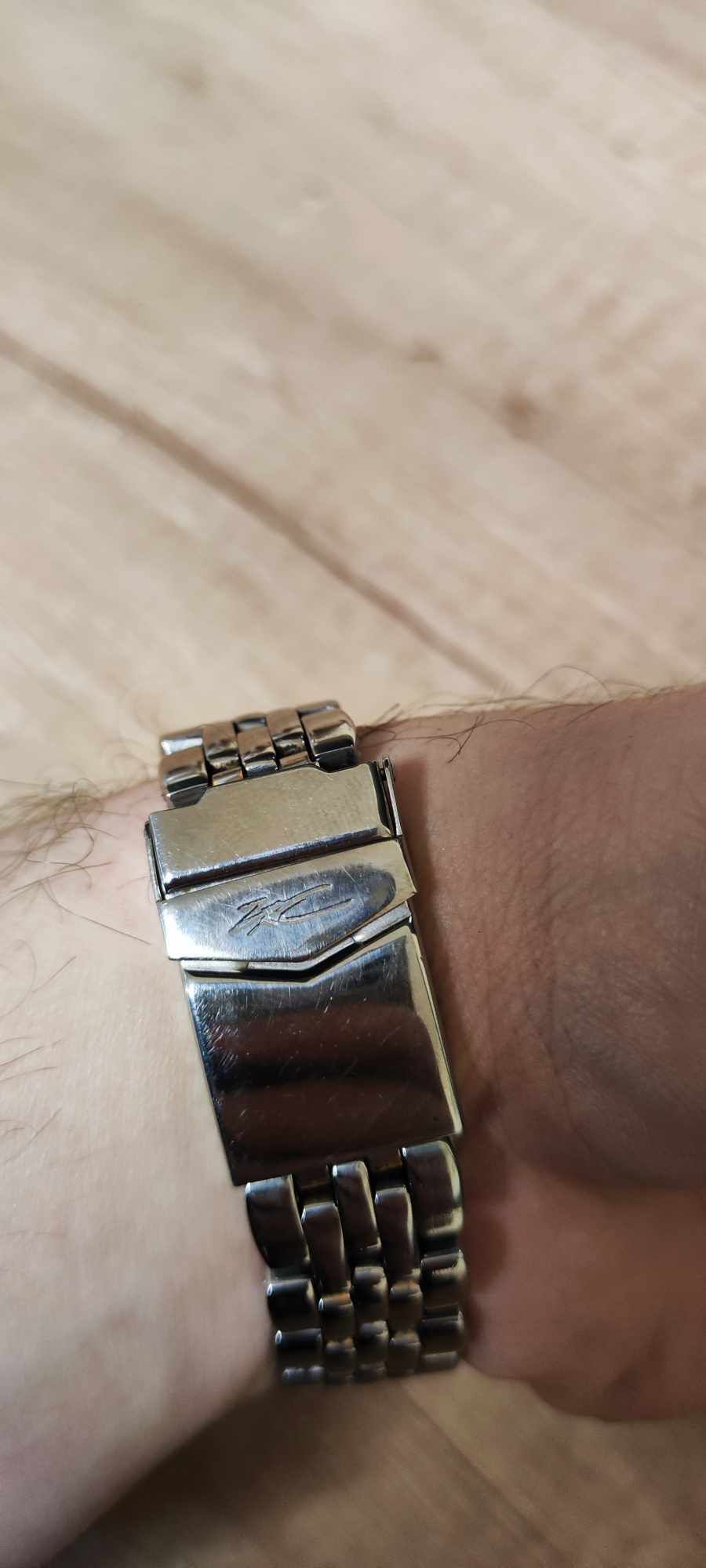 Мъжки часовник Seiko V657 - 9010