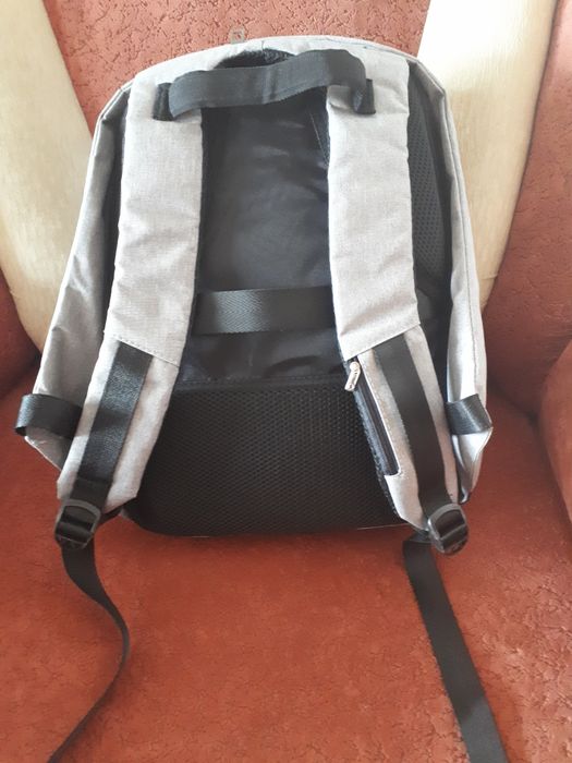 Rucsac antifurt!