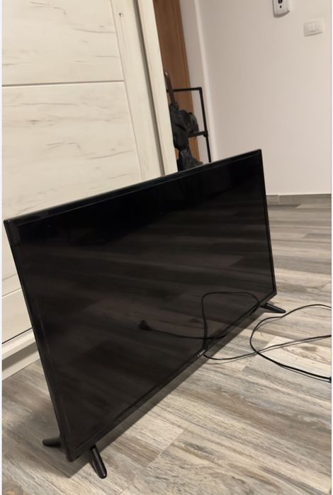 Televizor SMART VORTEX 81 cm