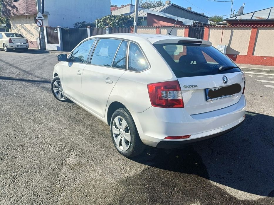 Vand Skoda Rapid 2017, stare excelenta de funcționare 
Motor 1.4 TDI 9