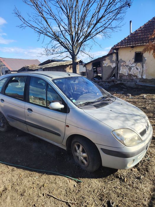 Vând Renault scenic 1