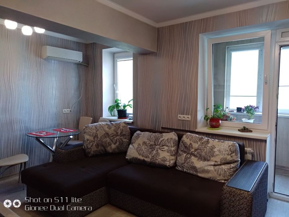 Продам диван с отделениями  для хранения белья