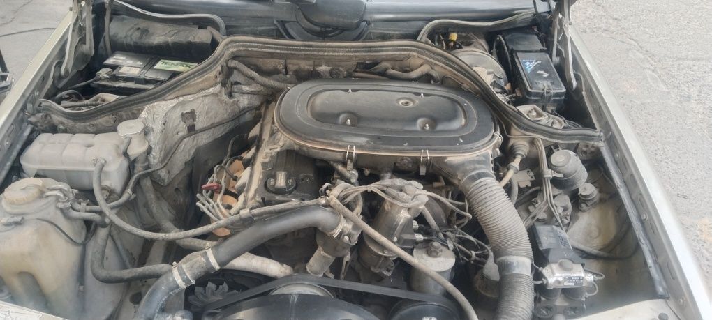 Продаю  машину w124