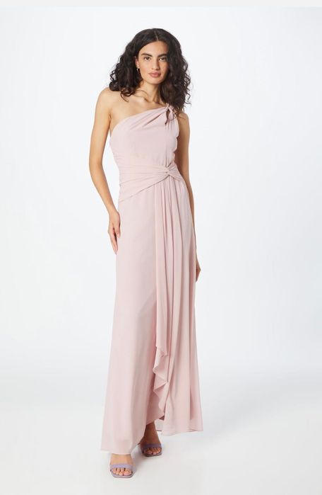Светло розова дълга рокля за събитие