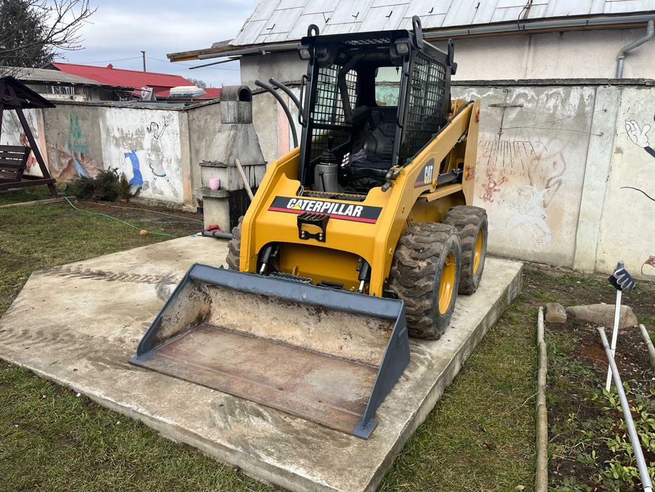 Bobcat Caterpillar 236